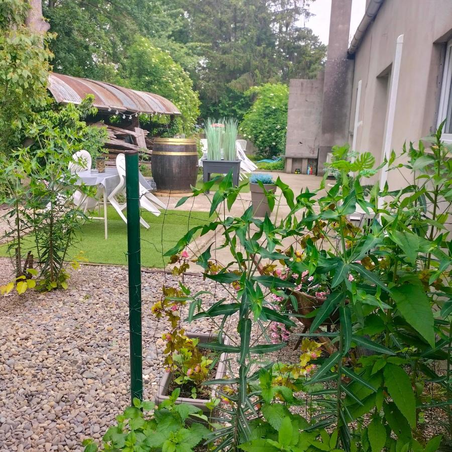 Le Chene: Petit Chalet Cosy Proche De Mulhouse Riedisheim Exterior foto